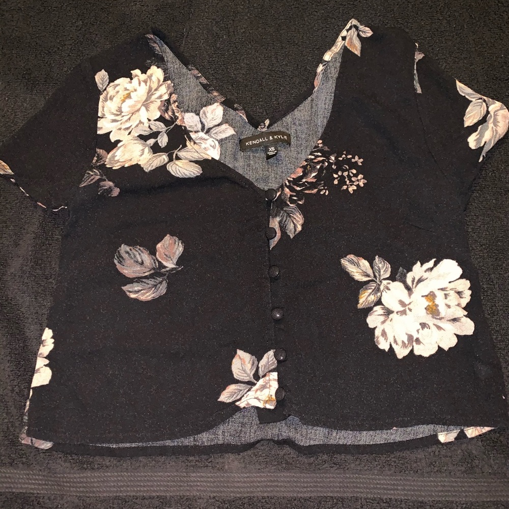 Kendall & Kylie Pacsun Floral Crop Top